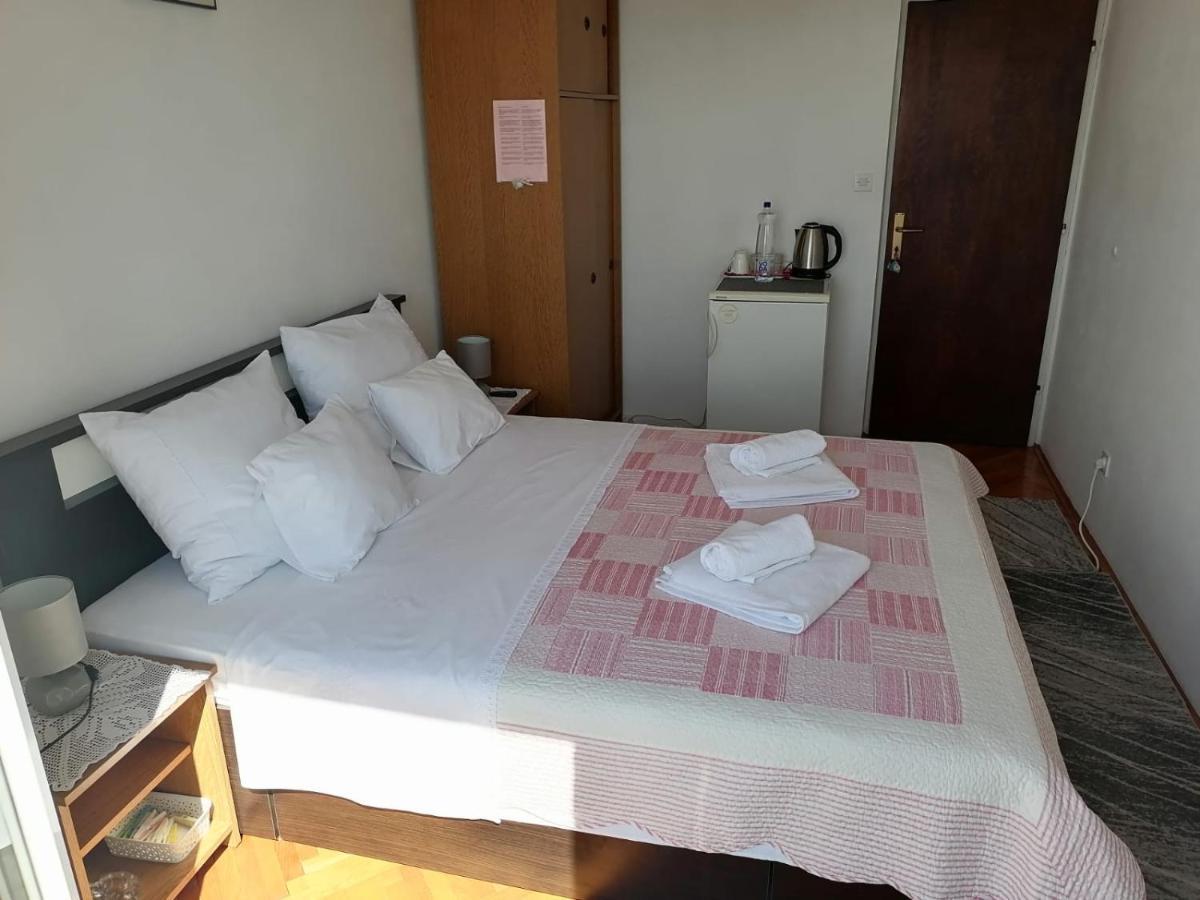 Guest House Medzalin Дубровник Екстериор снимка